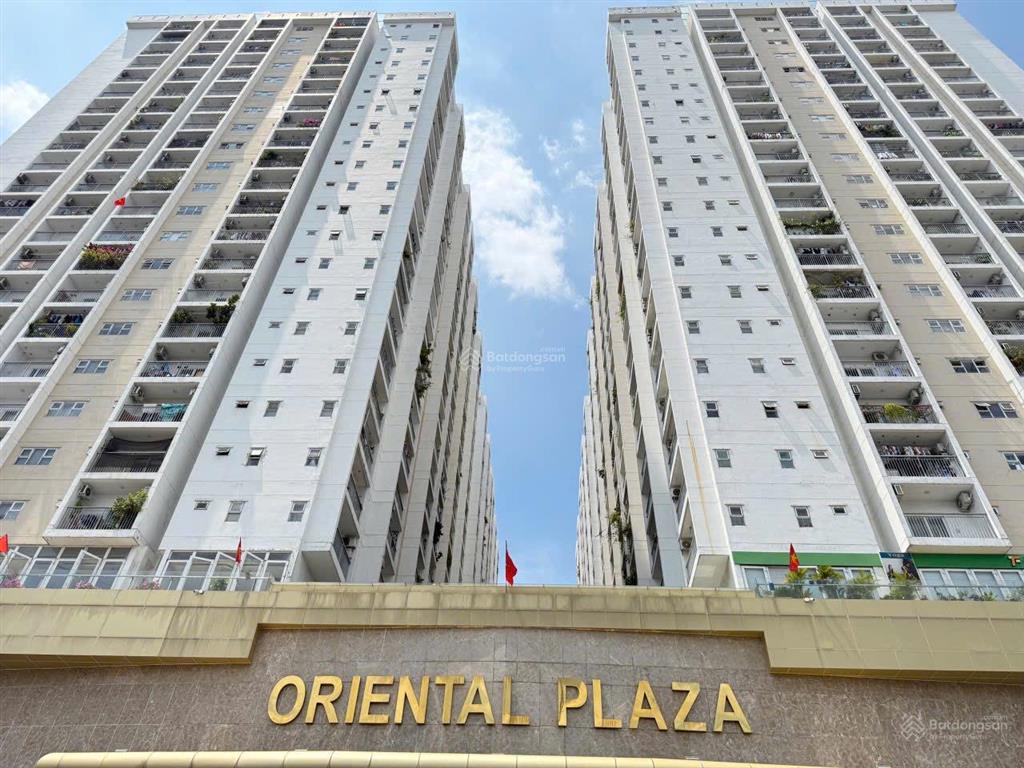Bán căn hộ chung cư 2pn, 2wc tại oriental plaza 685 âu cơ, tân phú. 81m2 2pn 4,3 tỷ tin thật 100%