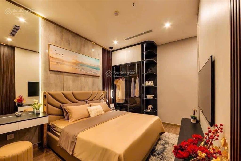 Hàng hiếm  bán chcc carillon 5, lũy bán bích. dt 55m2 1 phòng ngủ 1wc giá 3 tỷ + có sổ hồng