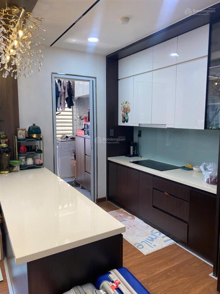 Bán cc xi grand court, căn góc 3pn, 2wc, 84m2, 9 tỷ, có sổ, q10, hcm, tin thật 100%
