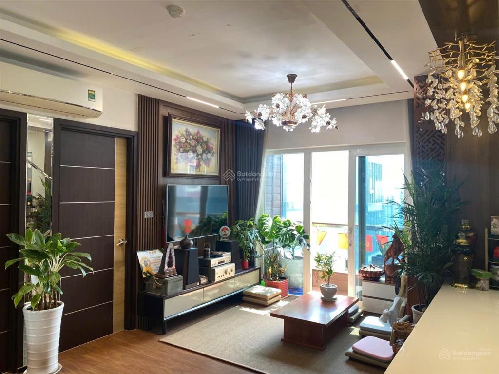 Bán cc xi grand court, căn góc 3pn, 2wc, 84m2, 9 tỷ, có sổ, q10, hcm, tin thật 100%