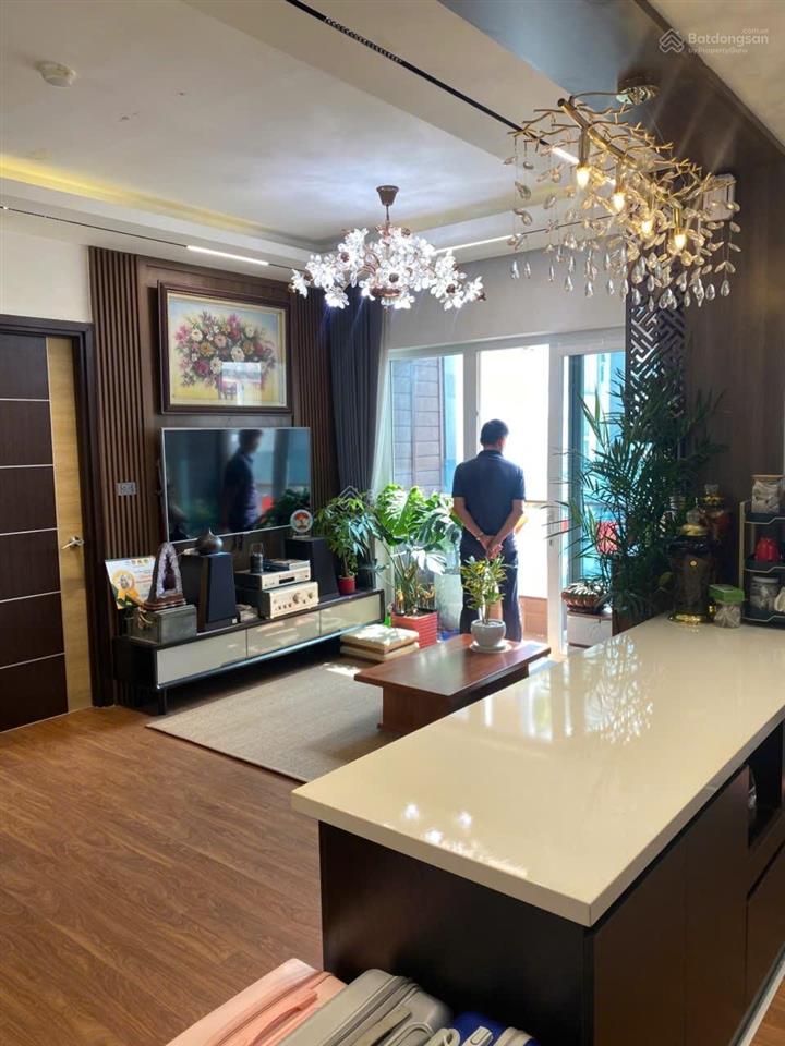 Bán cc xi grand court, căn góc 3pn, 2wc, 84m2, 9 tỷ, có sổ, q10, hcm, tin thật 100%