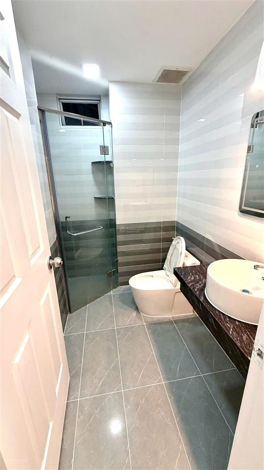 Bán chcc babylon 75m2 2 pn 2 wc full nội thất, có sổ, nhà mới, giá 4 tỷ 650, tin thật 100%