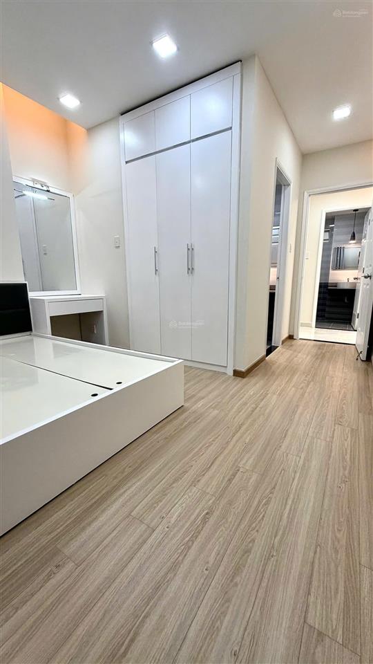 Bán chcc babylon 75m2 2 pn 2 wc full nội thất, có sổ, nhà mới, giá 4 tỷ 650, tin thật 100%