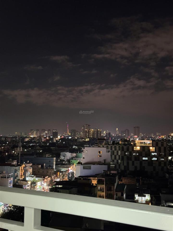 Chcc an phú  lô a view quận 1, dt 85m2, 2 phòng ngủ, 2 wc, có sổ, giá 4 tỷ 200, tin thật 100%