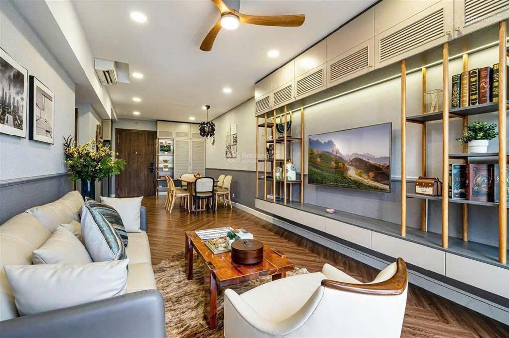 Bán chcc 2pn, 2wc, giá 4 tỷ, 89m2, ở oriental plaza, tân thành, tân phú, view đẹp siêu hot