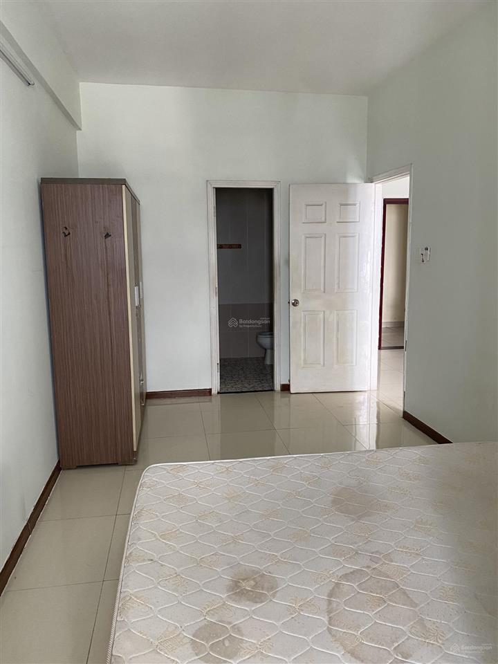 Bán chcc âu cơ tower, 75m², 2pn, 2wc, 4 tỷ. có sổ. trần cao hơn 3m. view thoáng. tin thật 100%