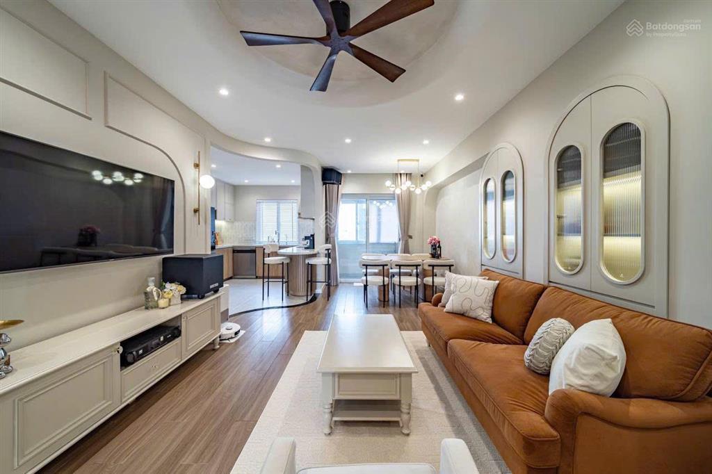 Bán chcc carillon apartment, 5,7 tỷ, 83m2, 2pn, 2wc tại hoàng hoa thám, tân bình, sổ hồng sẵn