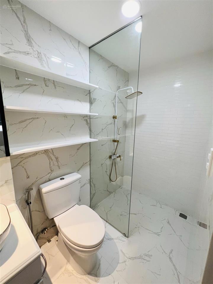 Căn lớn nhất, giá tốt, 106,3m2, 3 phòng ngủ, 3 wc, giá 5 tỷ bao tất cả chi phí, chcc oriental