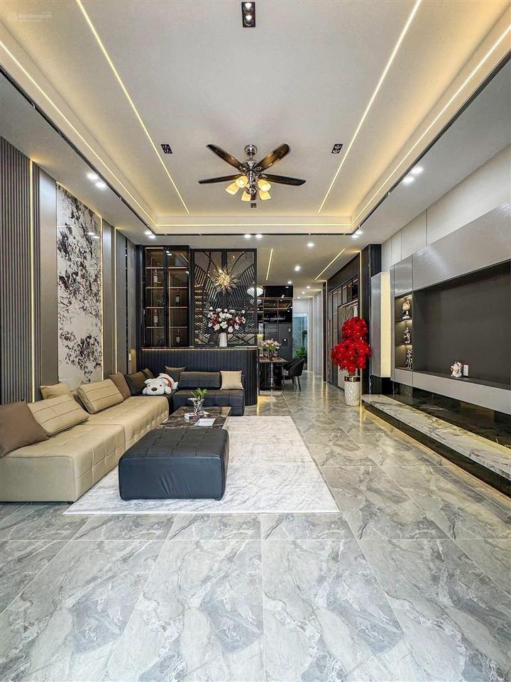 Bán chcc xi grand court , lý thường kiệt , quận 10 . dt 95m 3 phòng ngủ 2wc , giá 7 tỷ 790 nhà đẹp