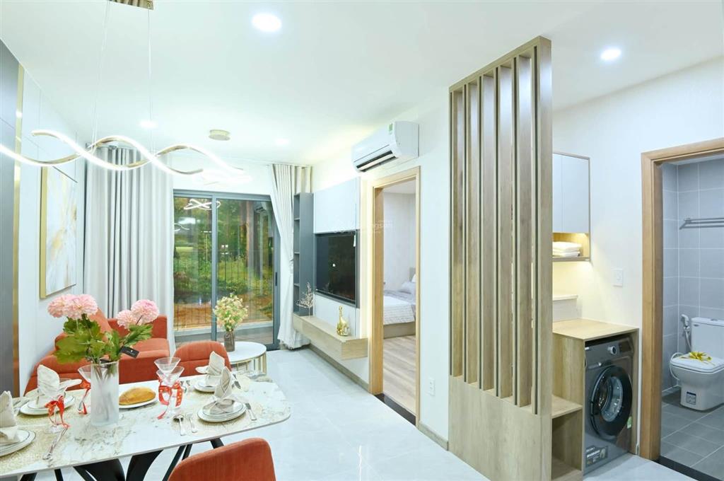 Bán chcc him lam chợ lớn, hậu giang, quận 6. dt 86m2, 2 phòng ngủ, 2wc, giá 4 tỷ 350, nhà đẹp
