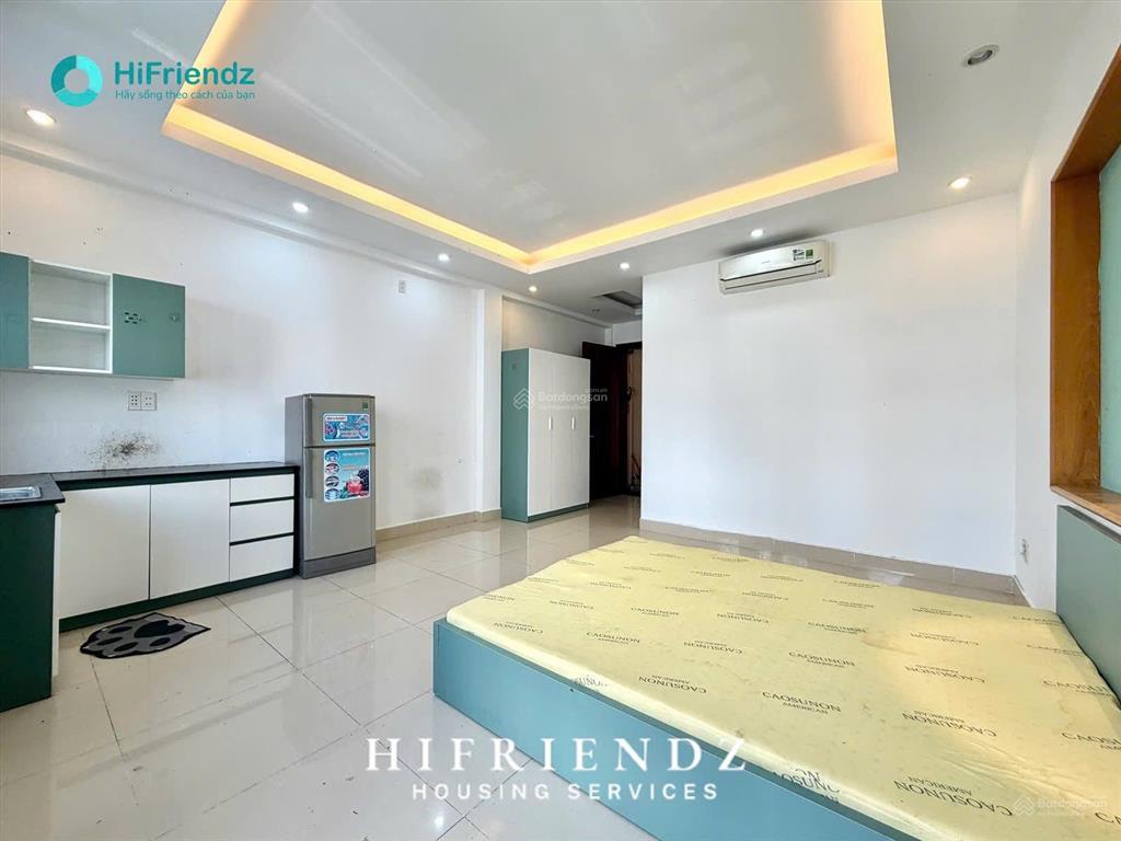 Trống sẵn ở liền phòng full nội thất cực ngon, giá cực mềm, gần ueh, vhu