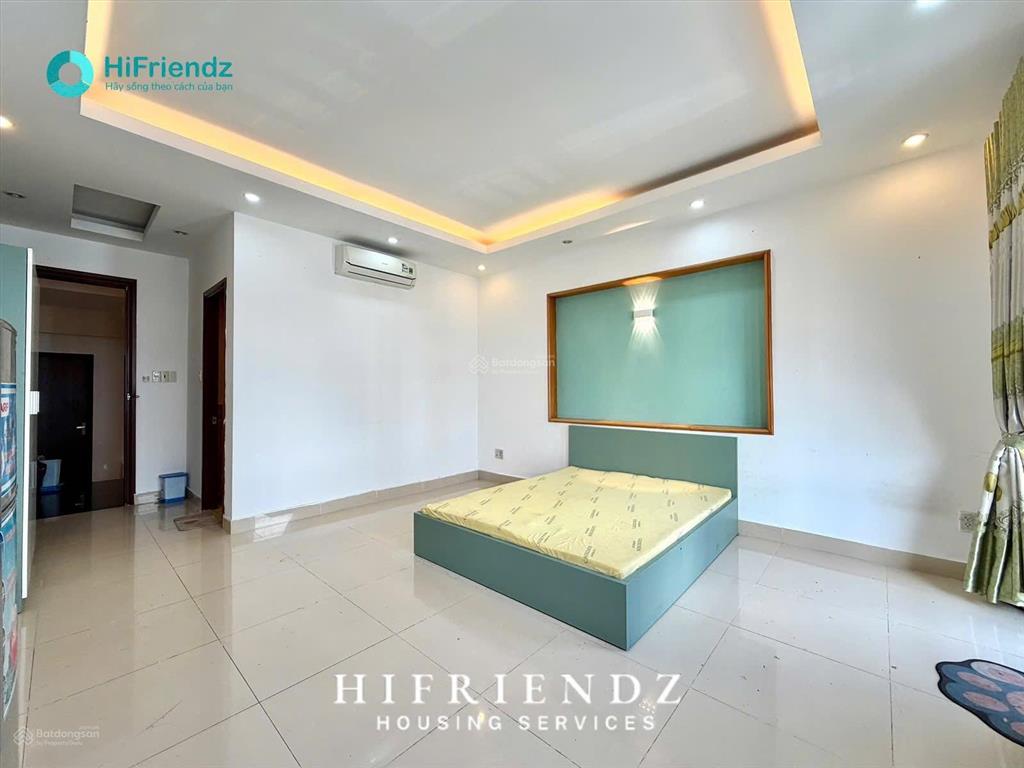 Trống sẵn ở liền phòng full nội thất cực ngon, giá cực mềm, gần ueh, vhu
