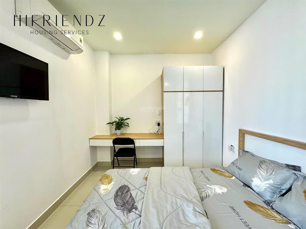 Siêu phẩm căn hộ dịch vụ full nt vị trí trung tâm giáp q5 q1