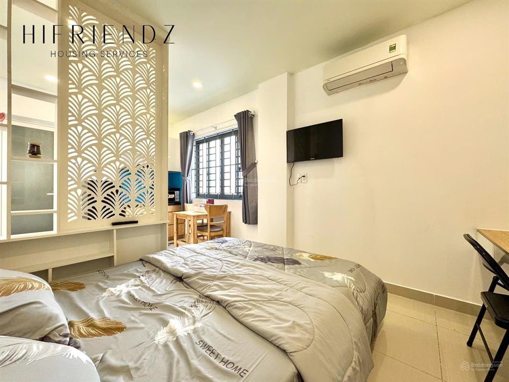 Siêu phẩm căn hộ dịch vụ full nt vị trí trung tâm giáp q5 q1