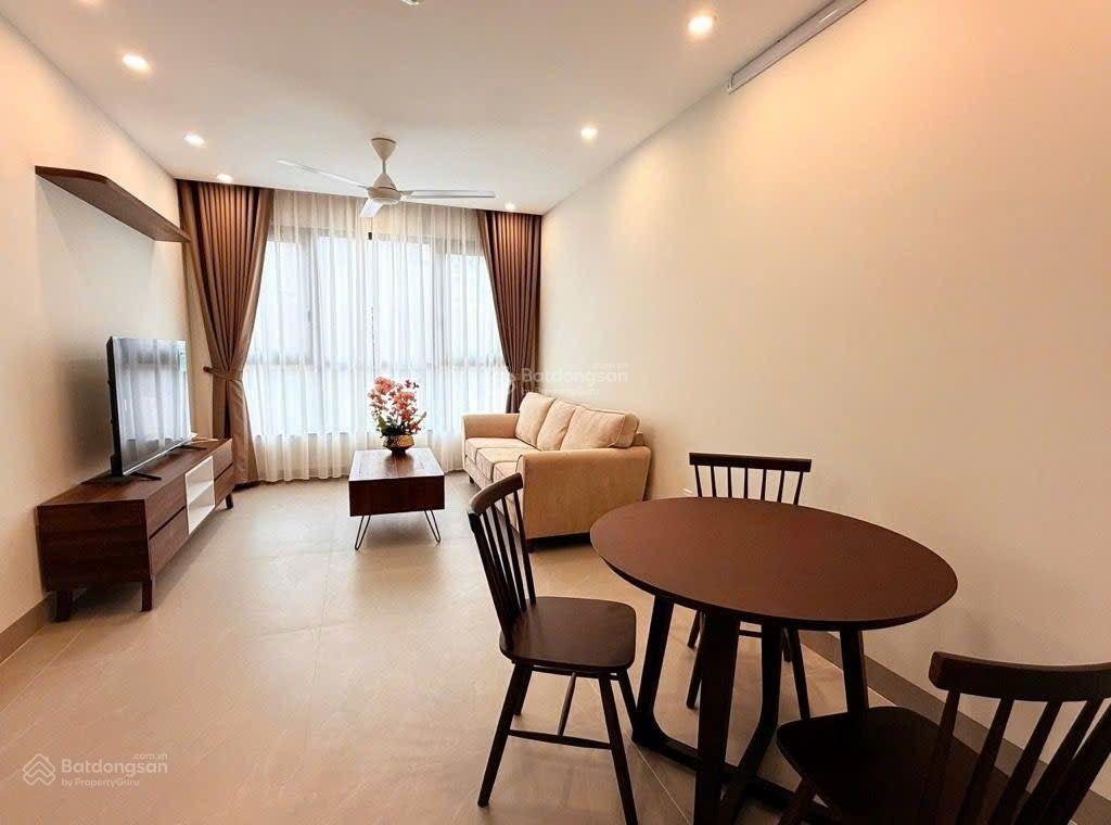 Bán căn hộ dịch vụ apartment 200m2 6 tầng hồ tây 75 tỷ