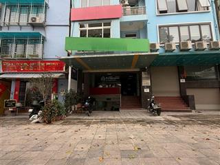 Cho thuê nhà mặt phố vạn phúc  quận ba đình(cũ)  135m2 x 5 tầng( đã cho thuê 04 tầng)