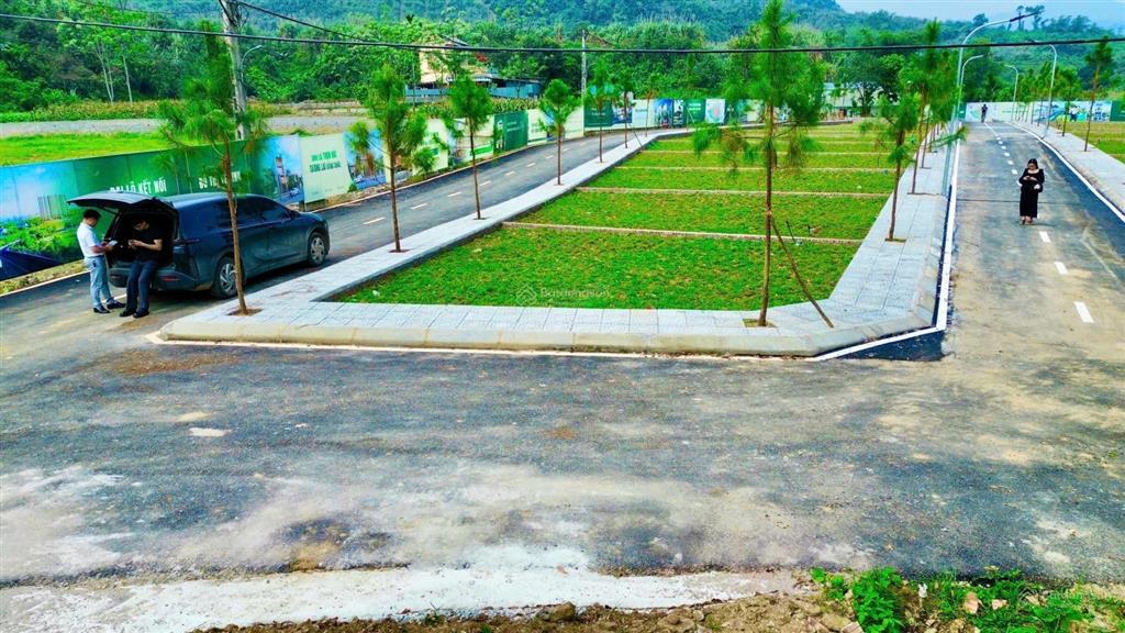 Bán đất tại hòa lạc, 2 tỷ, 100m2, mặt tiền 6.5m, pháp lý đầy đủ