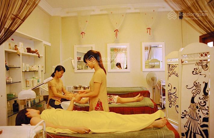 Cho thuê nhà biệt thự bán đảo linh đàm, dt đất 280m², dt xây dựng 150m² x 3t, mặt tiền 12m