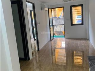 Cho thuê nhà mặt đường hồng tiến diện tích 105m x 5 tầng mt 5m sàn thông, thang máy