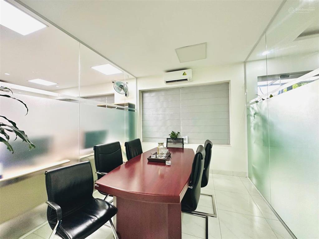 Cho thuê nhà biệt thự lk bắc linh đàm dt đất 216m², diện tích xây dựng 410m², mt 15m