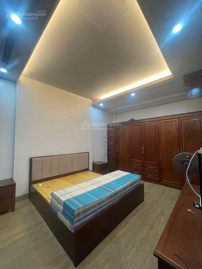 Bán nhà riêng 38mx4t, mt5m , 50m ra ô tô gần kim đồnggiải phóng, sẵn nội thất, bàn giao nhà ngay