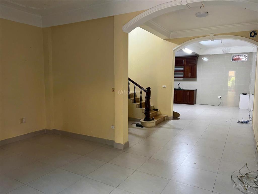 Cho thuê nhà lạc trungkim ngưu, hai bà trưng, dt100m2, trước nhà ô tô tránh giá 25tr/tháng