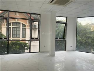 Cho thuê sàn văn phòng kim mã  giảng võ, dt 110m/sàn, thang máy, vỉa hè để xe, ô tô dừng đỗ