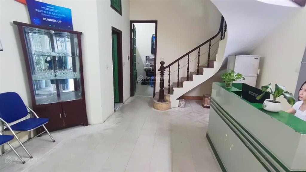 Cho thuê nhà vũ ngọc phan  láng hạ, đống đa, dt 58m x 4t phù hợp ở, văn phòng, lớp học