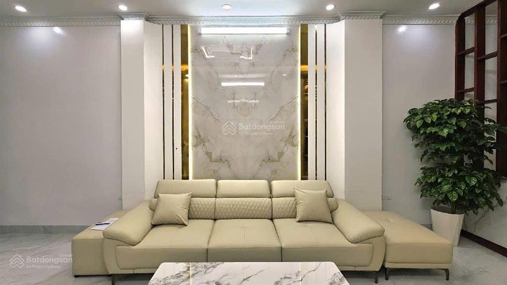 Bán nhà hoàng văn thái  thanh xuân, 36m x 5 tầng, thang máy, ở ngay, giá 10.8 tỷ