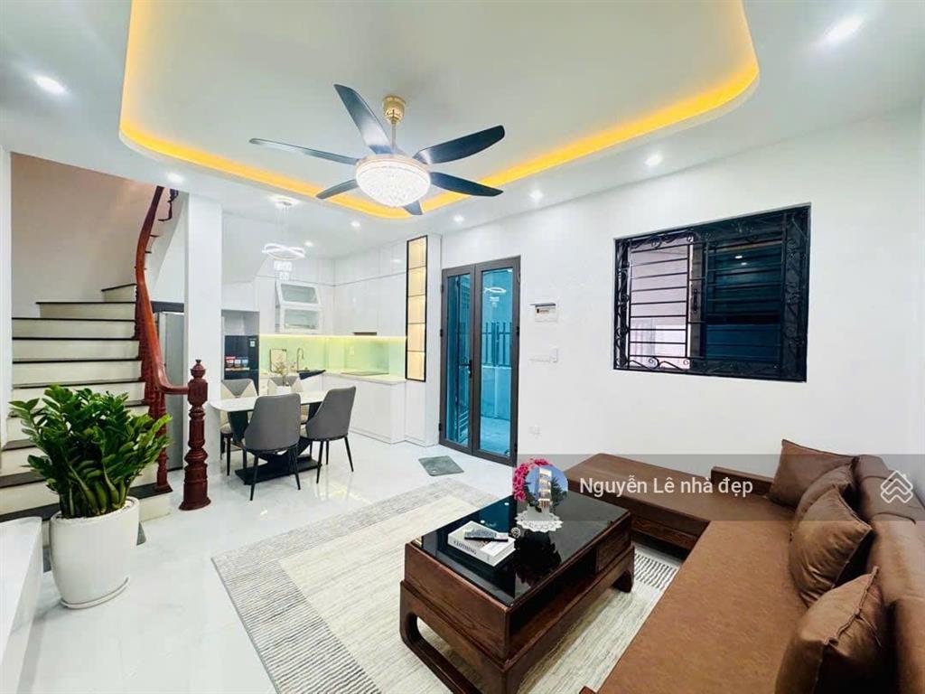 Nhà dân xây quan nhân thanh xuân, 31m2, 4 tầng, ngõ gần phố, full nội thất, 8.4 tỷ