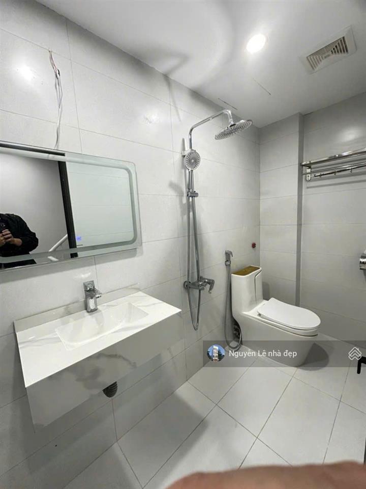 Trung tâm hai bà trưng  gần phố  nhà đẹp như mới  3 ngủ  ngõ thông  giá 9.25 tỷ