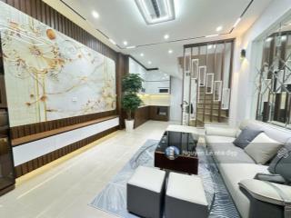 Trung tâm hai bà trưng  gần phố  nhà đẹp như mới  3 ngủ  ngõ thông  giá 9.25 tỷ