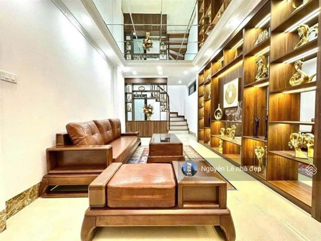 Nhà đẹp giáp nhất 5 tầng full nội thất cao cấp đang cho thuê 30tr nhỉnh 11 tỷ