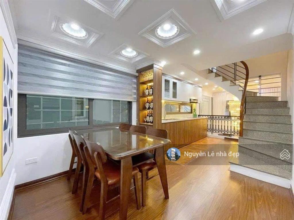 Nhà đẹp giáp nhất 5 tầng full nội thất cao cấp đang cho thuê 30tr nhỉnh 11 tỷ