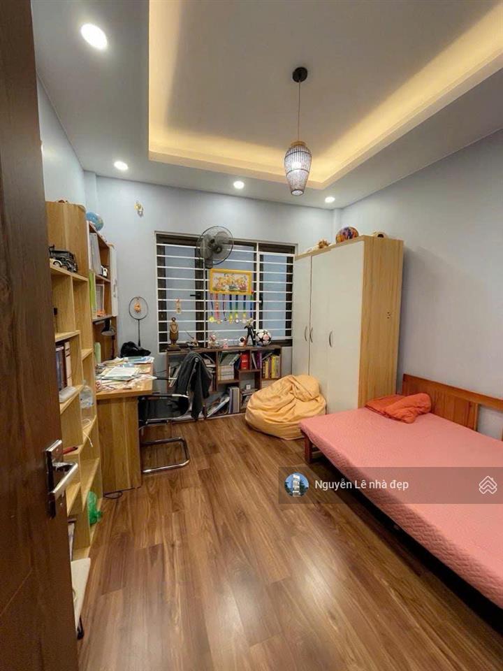 Ô tô đỗ cửa  nhà 5 tầng hồng mai  ngõ thông chùa quỳnh  40m  10.86 tỷ