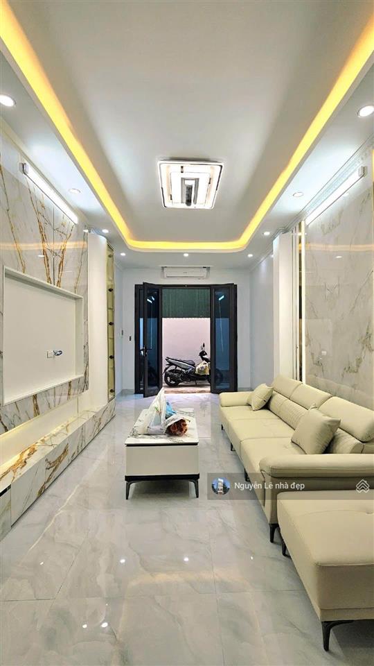 Bán nhà hoàng văn thái cách phố 50m, dt 36m2, 5 tầng thang máy, ở ngay, giá 10.8 tỷ