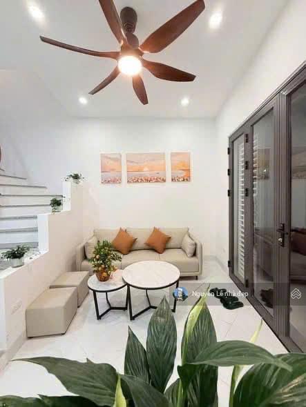 Nhà đẹp khương trung  21m, 5 tầng, lô góc, 3 bước ra ô tô, mt 4m+, giá 6.9 tỷ