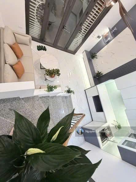 Nhà đẹp khương trung  21m, 5 tầng, lô góc, 3 bước ra ô tô, mt 4m+, giá 6.9 tỷ