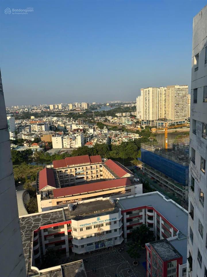 Bán căn hộ cao ốc bình minh 3pn/2wc lầu cao cạnh ga metro, ngã tư thủ đức. giá chỉ 3,8 tỷ