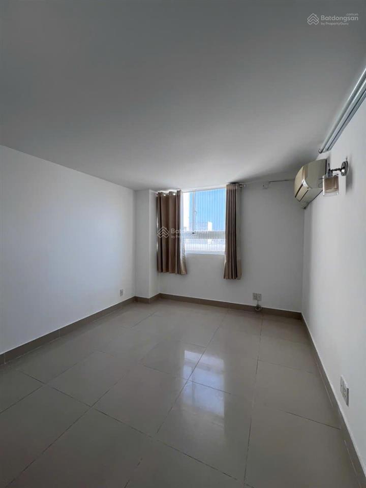 Bán căn hộ cao ốc bình minh 3pn/2wc lầu cao cạnh ga metro, ngã tư thủ đức. giá chỉ 3,8 tỷ