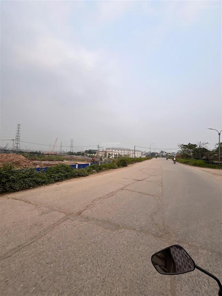 Bán nhà đẹp lô góc view hồ điều hoà đông la sát trục đường vành đai 4  an cư dài lâu