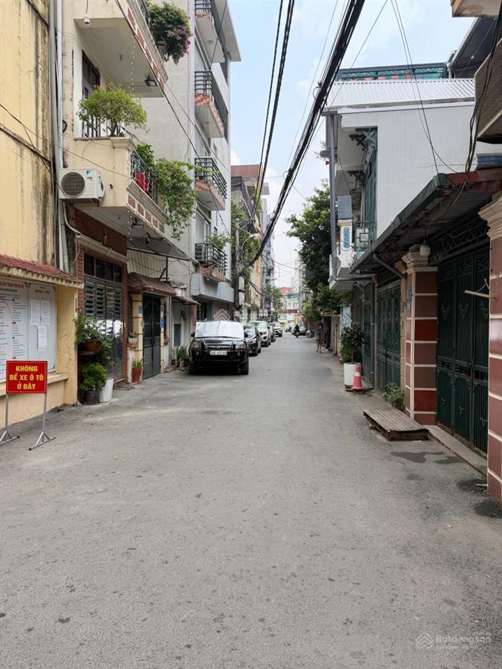 Nhà đẹp ngô quyền  trung tâm hà đông 32m  4 tầng  4 phòng ngủ  ô tô đỗ cửa