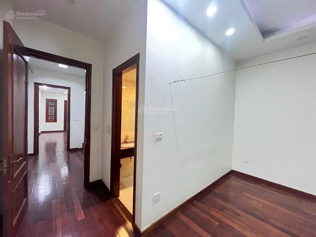 Chính chủ bán nhà f0 full nội thất giá đầu tư, phân lô vỉa hè kinh doanh kđt văn quán  0927 113 ***