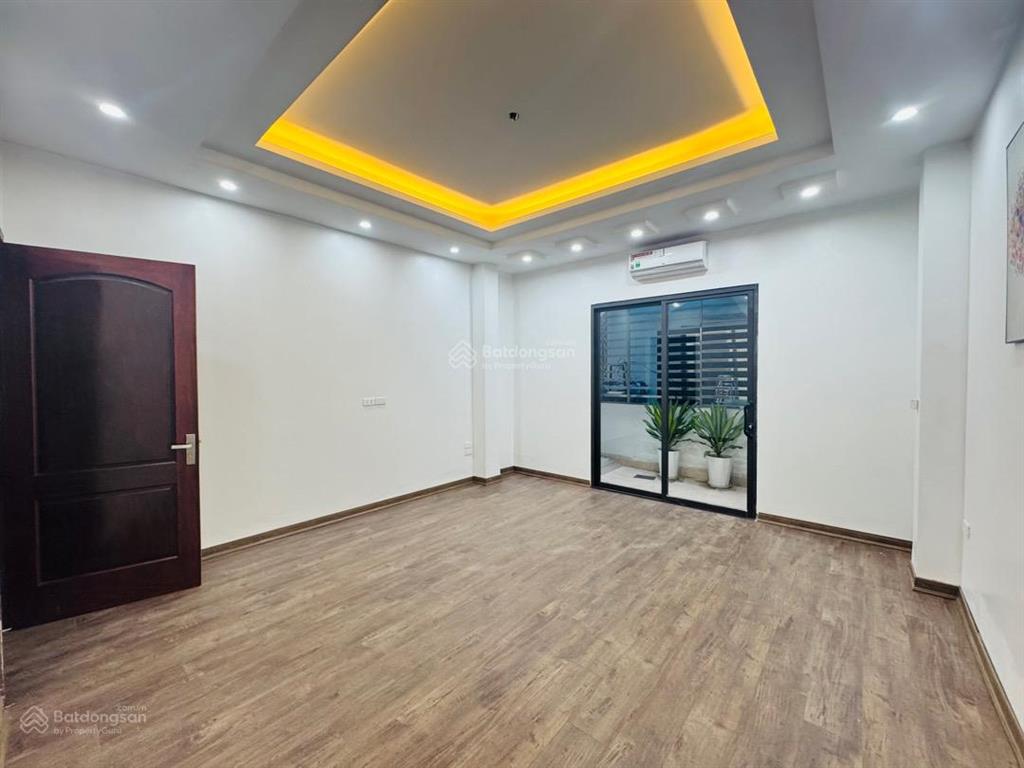 F0 cần bán gấp nhà kđt văn phú 65m2  vỉa hè đá bóng, 6 tầng thang máy, chỉ 18,9 tỷ  0927 113 ***