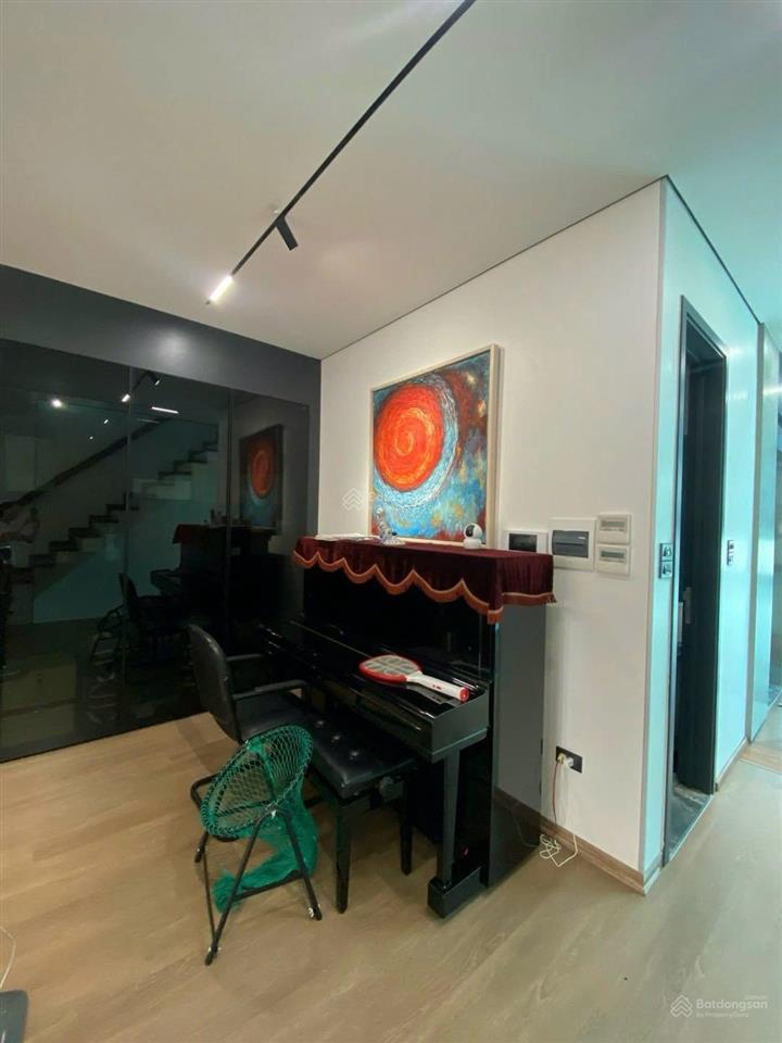 Galaxy vạn phúc chính chủ tôi cần bán gấp 100m26 tầng thang máy, full nội thất zalo 0927 113 ***