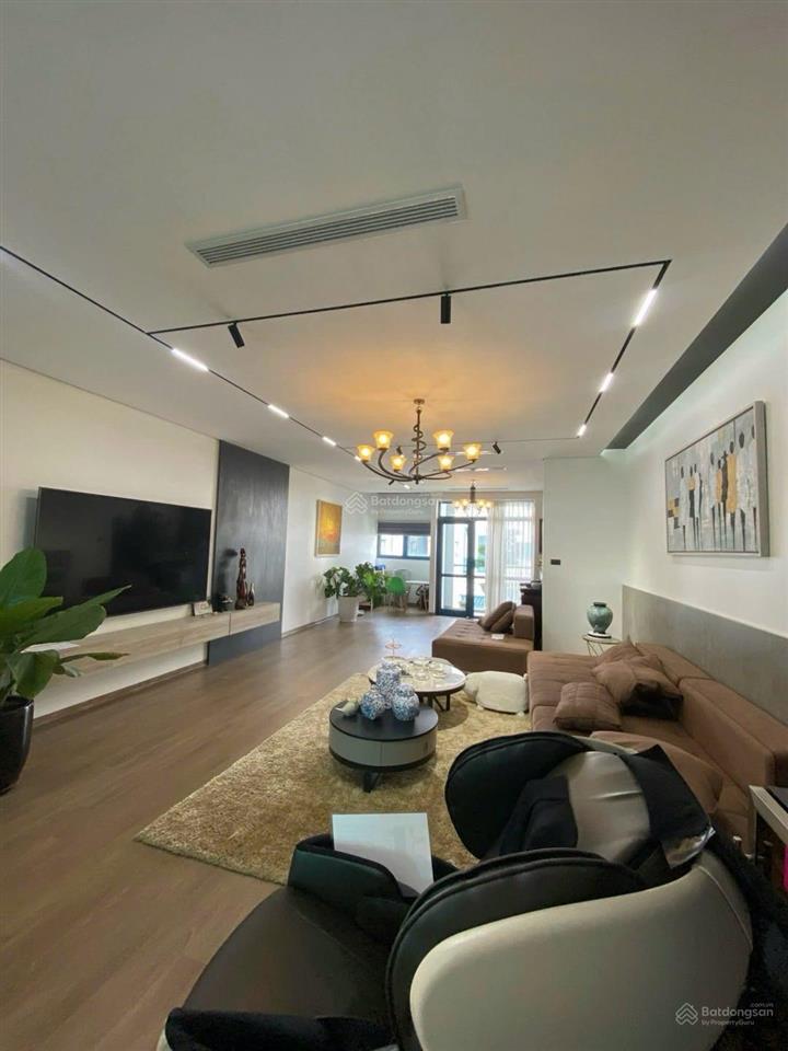 Galaxy vạn phúc chính chủ tôi cần bán gấp 100m26 tầng thang máy, full nội thất zalo 0927 113 ***