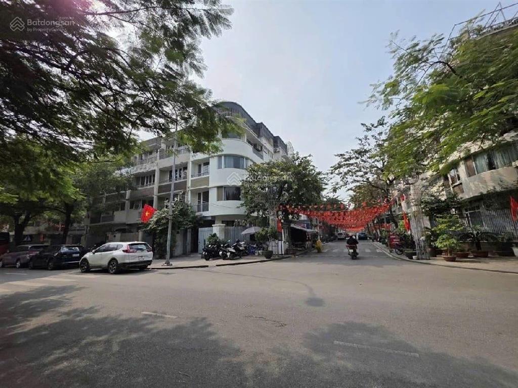 Bán nhà kđt an hưng 83m2 thang máy vỉa hè đá bóng, cạnh hồ điều hòa full nội thất cc 0927 113 ***