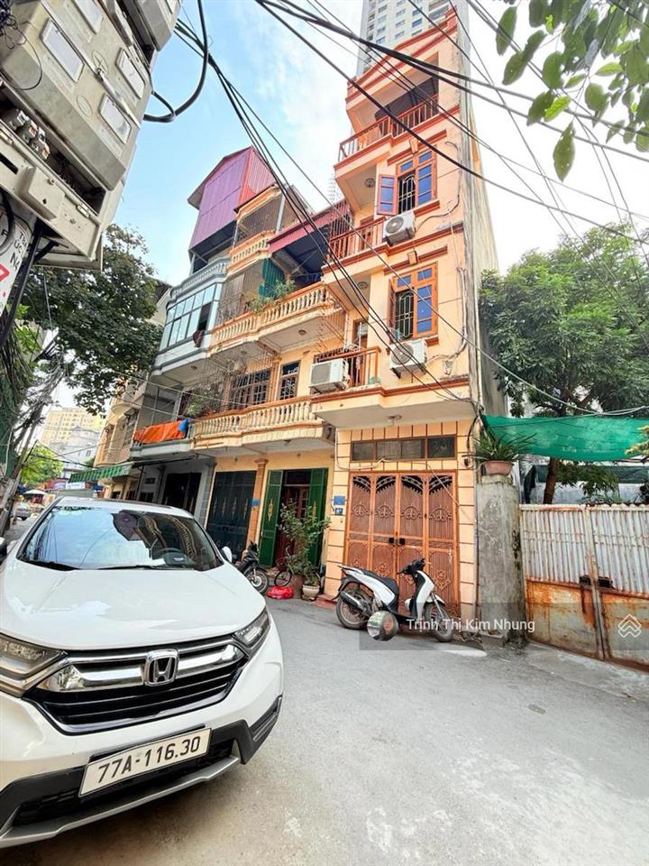Bán gấp nhà 48m23 thoángoto dừng đỗ cạnh uỷ ban phường yên phúc giá 11.4 tỷ có thương lượng