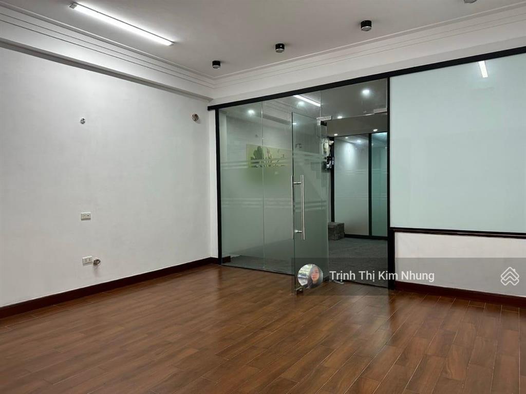 Cực phẩm cạnh mặt phố tố hữu  vị trí vip cạnh công viên  nhà 5 tầng  83m2 giá đầu tư cần bán gấp