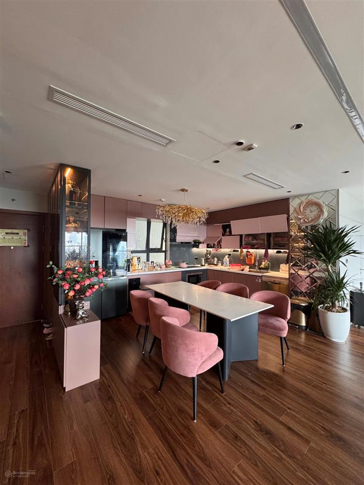 Bán gấp chung cư diamond 136 hồ tùng mậu 140m2  lôgoc giá chỉ loanh quanh hơn 10tỷ  0927 113 ***